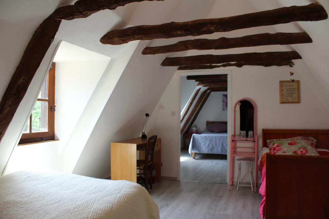 Halte Aux Places Marcillac-Saint-Quentin エクステリア 写真